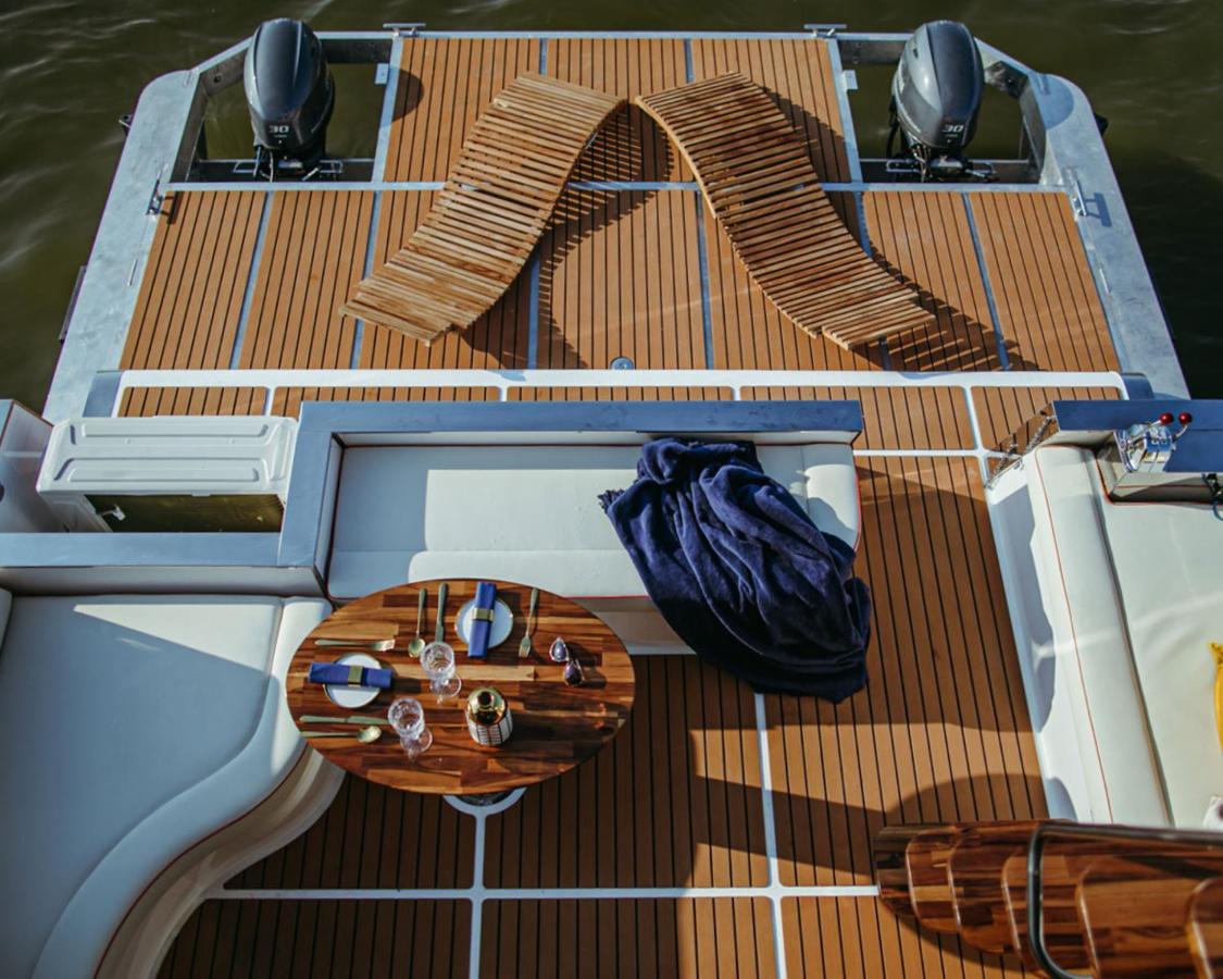Hausboot Mit Traumlage In Luebeck-Travemuende Hotel Luaran gambar