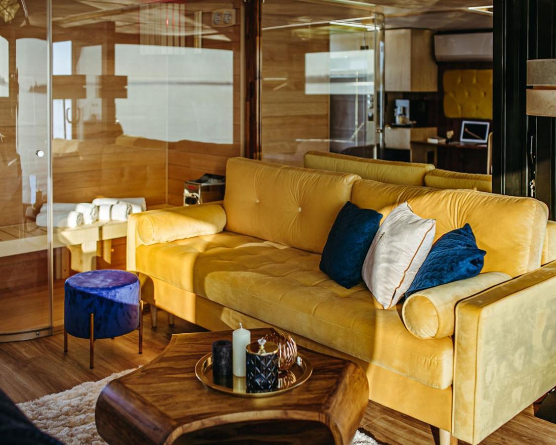 Hausboot Mit Traumlage In Luebeck-Travemuende Hotel Luaran gambar