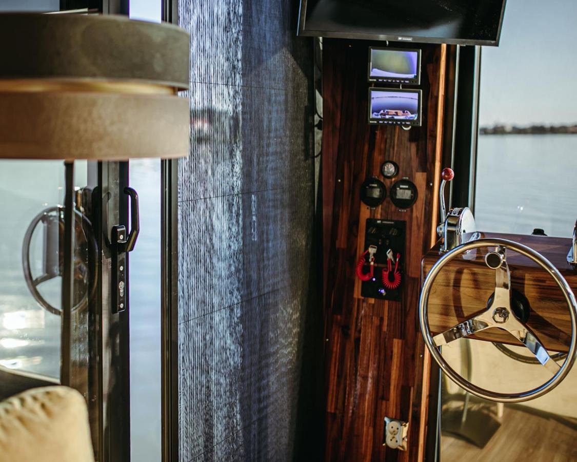 Hausboot Mit Traumlage In Luebeck-Travemuende Hotel Luaran gambar