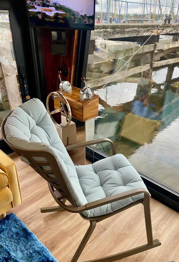 Hausboot Mit Traumlage In Luebeck-Travemuende Hotel Luaran gambar