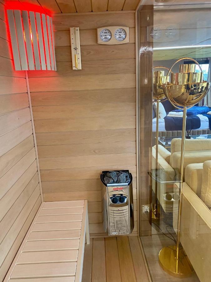 Hausboot Mit Traumlage In Luebeck-Travemuende Hotel Luaran gambar