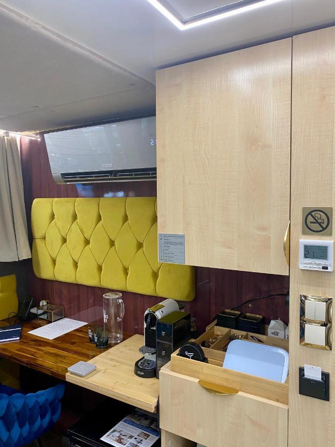 Hausboot Mit Traumlage In Luebeck-Travemuende Hotel Luaran gambar